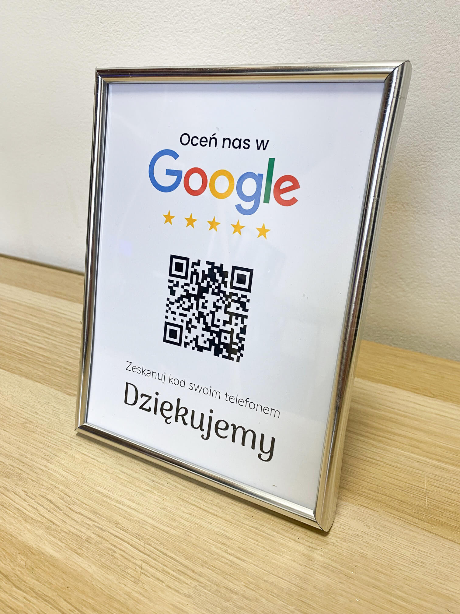 Ramka NFC z kodem QR Szablon #2 - Opinia - Srebrna A5 15x20 cm Wisząca - obrazek 3